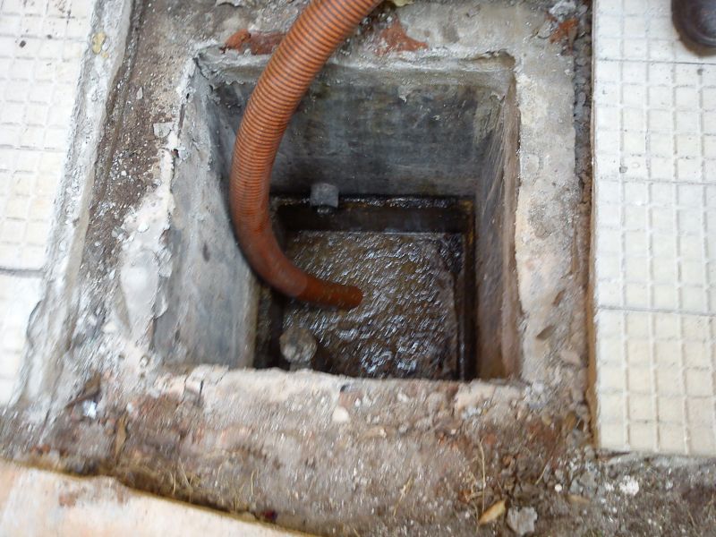 Equijatos Desentupidora e Limpa Fossas