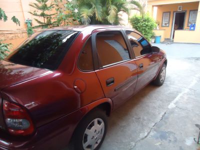 Classic 2010 com AR Gelando. Muito novo!