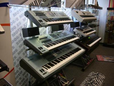 Venta: Yamaha Tyros 4 61-key arranger workstation keyboard