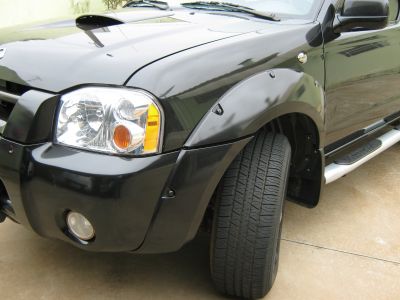 NISSAN FRONTIE SE