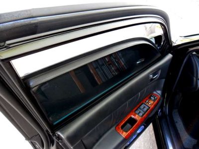 Toyota Camry blindado o'gara de presidencia troco x terra sw4
