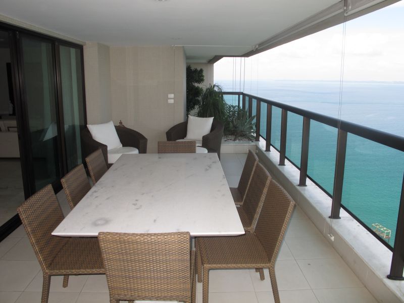 MANSÃO MORADA DOS CARDEAIS-71 9134 0997- 4 SUITES- 355M²- CORREDOR DA VITÓRIA