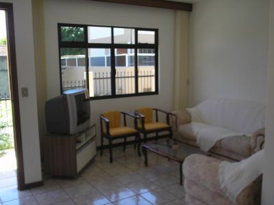 CASA PARA TEMPORADA - Praia dos Ingleses e Santinho.