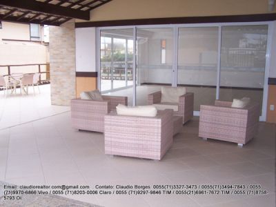 Casa a venda em Salvador, Condomínio de frente para o mar.