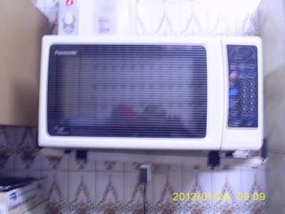Vendo um microondas panassonic