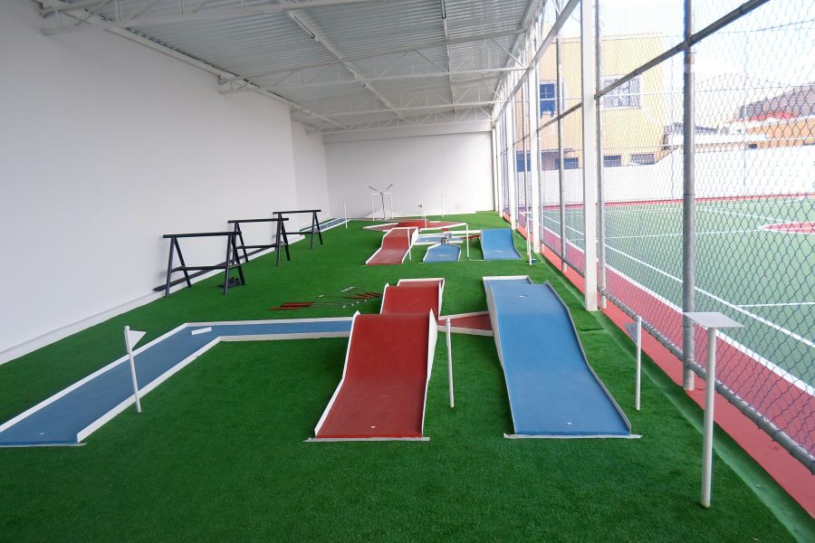 Mini golfe para pequenas áreas 