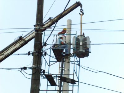 Fort Volt elétrica, Eletricistas em Santos (13)3017 3333