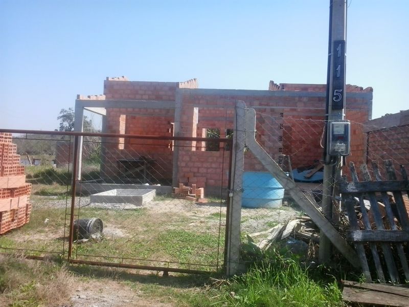 Terreno 600m² c/Casa em Construção