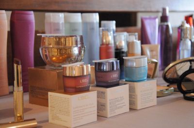 OPORTUNIDADE PARA REVENDEDORES (AS) E LÍDERES