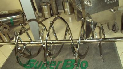 SUBSTRATOS USANDO ROSCA DOSADORA AÇO INOX