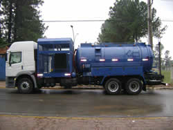 Desentupidora & Limpa Fossa 11.42532687 Hidrojato