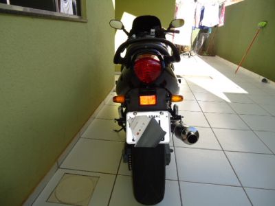 MOTO SUZUKI 2000 GSX 750F