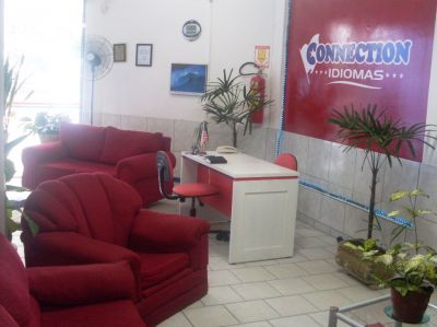 ESCOLA CONNECTION IDIOMAS