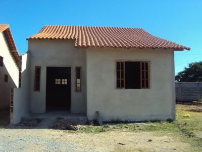 Casas em Araruama praia do Barbudo 75.000,00 financiada