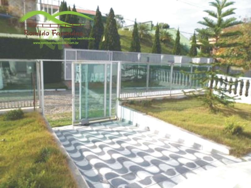 Excelente casa de 4 suite (condomínio)