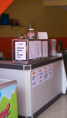 VENDO BALCÃO  PRA ESCRITÓRIO