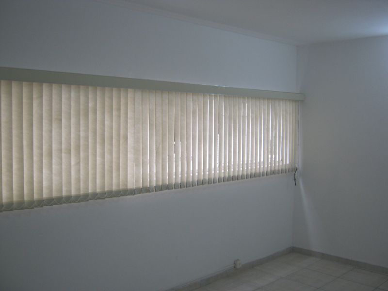 Alugo Linda kitnet ao lado do metrô Anhangabaú - SP