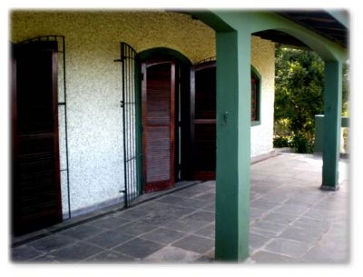 LINDA Chácara em Embu Guaçú