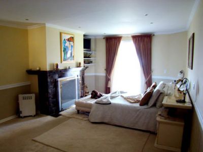 Maravilhosa mansão em Campos do Jordão com vista panorâmica para o vale