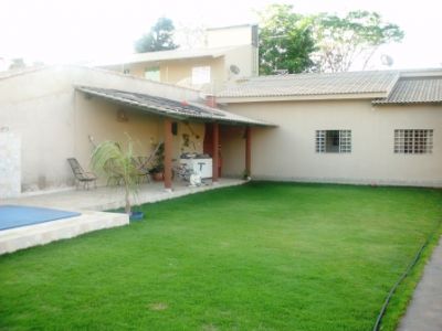 Casa Vila Pai Eterno em Trindade-GO cod.15