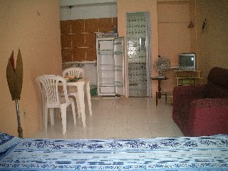 ALUGA SE KITNETE AO LADO BARRACA CROCO BEACH