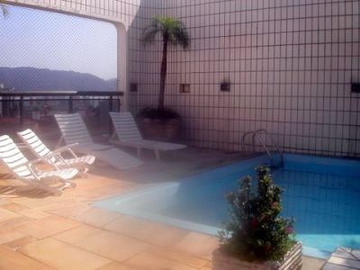 Santos cidade dormitório! Coberturas próximas da praia, alto padrão.