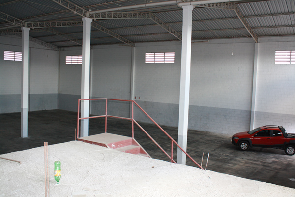 Ótimo Galpão em Santana de Parnaíba 1500m2 at. bairro Fazendinha!!