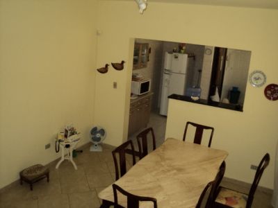 VENDO SOBRADO NO JD DAS INDUSTRIAS