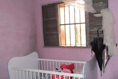 Casa com 03 dorms e 02 vagas em Itaquaquecetuba