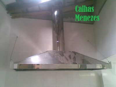 Coifa de inox brilhante