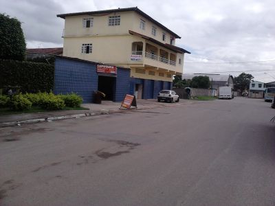 aluga se apto grande na regiao de carapina-serra-es