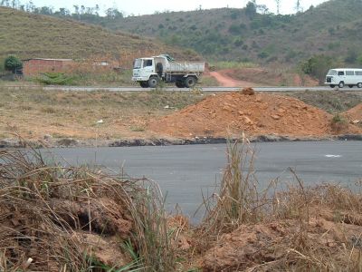 GALPÃO de 500m² e AREA 1.700m² em Frente BR 381, em Ipatinga, MG