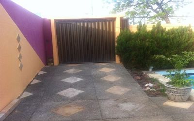 Ótima Casa em Neópolis