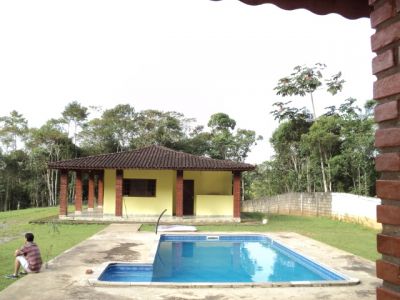 CHACARA A VENDA EM JUQUITIBA PARA LAZER OU MORADIA OTIMO VALOR COD 77