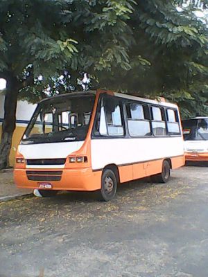 Micro onibus 21 lugares agrale A8 motor MWM série10, piso de alumínio ano 98, 