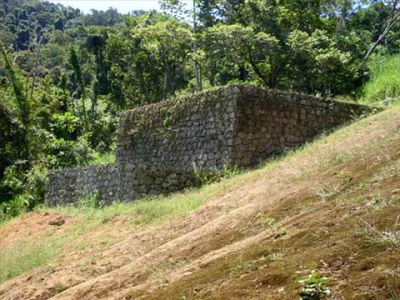 Terreno com maravilhosa vista a venda em Angra dos Reis 