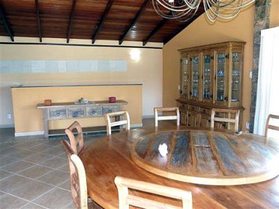 Casa a venda em Buzios proximo ao centro com vista para o mar