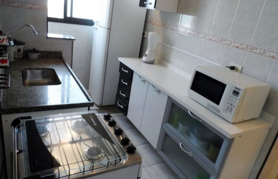 M012 Apto frente ao mar, com 2 sacadas e linda vista para o mar