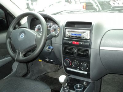 SIENA TETRAFUEL 2007  - R$ 26.900