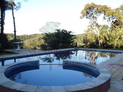 Lindo sítio a venda em Juquitiba lazer completo fino acabamento 330mil