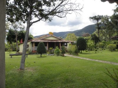 Linda Chacara em Lambari