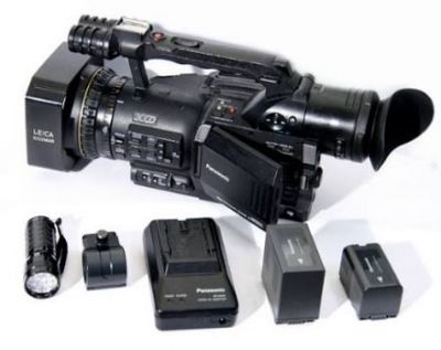 Câmera de vídeo profissional AGDVC80