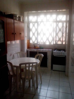 APTO PRAIA GRANDE VILA TUPY PÉ NA AREIA