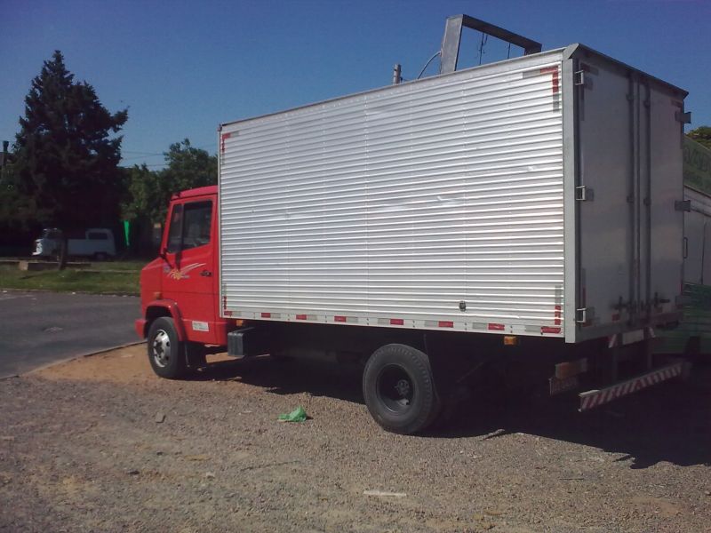 Mudanças fretes; 51. claro 92939697/ oi 84292346/ vivo 97371756/ tim 81577693