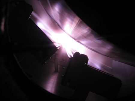 Magnetron sputtering web coater