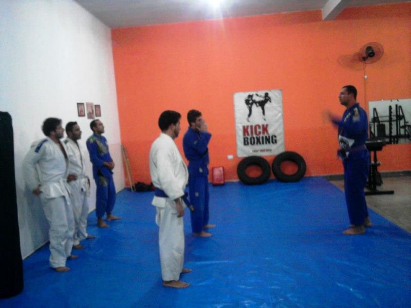 Tiger Academia Perus