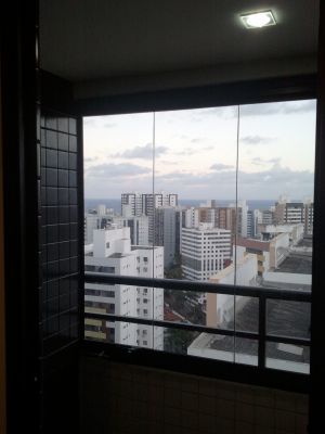 Envidraçamento de varanda - fechamento de sacada