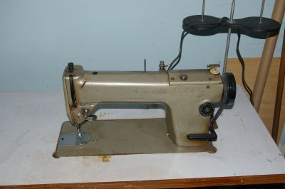 Vendo máquina de costura industrial