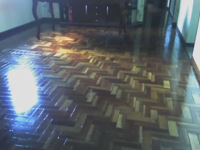 Revitalização de piso de madeira