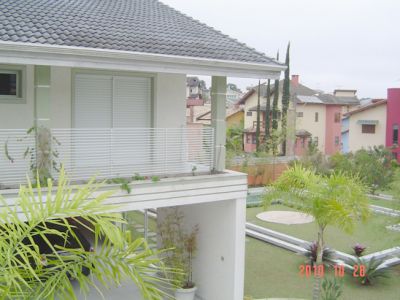 Casa - Condominio FEchado - Aruja 